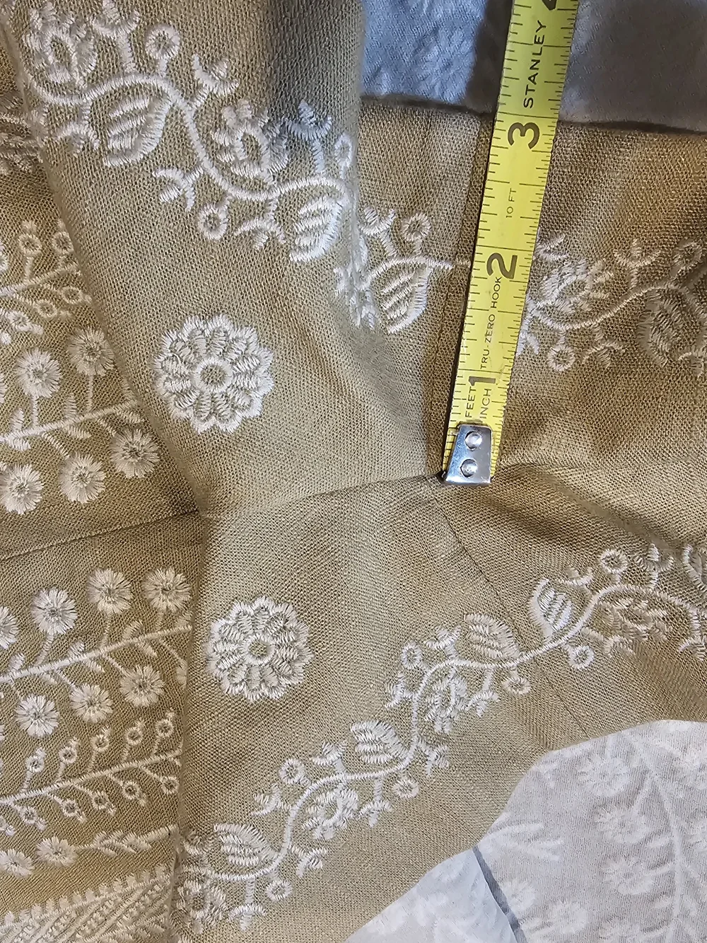Zara Khaki Shorts with White Embroidered Paisley Detail Front & Back.  Sz XL